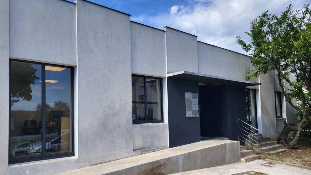 Location Pôle Santé refait à neuf ! (SAINT LEU LA FORET 95)