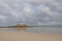 Hypnose, outil de thérapie brève,l'hypnose peut-elle prévenir l'utilisation d'antidépresseurs ?. Hypnose et thérapie brève au secours de la dépression Hypnose, outil de thérapie brève,l'hypnose peut-elle prévenir l'utilisation d'antidépresseurs ?. Hypnose et thérapie brève au secours de la dépression